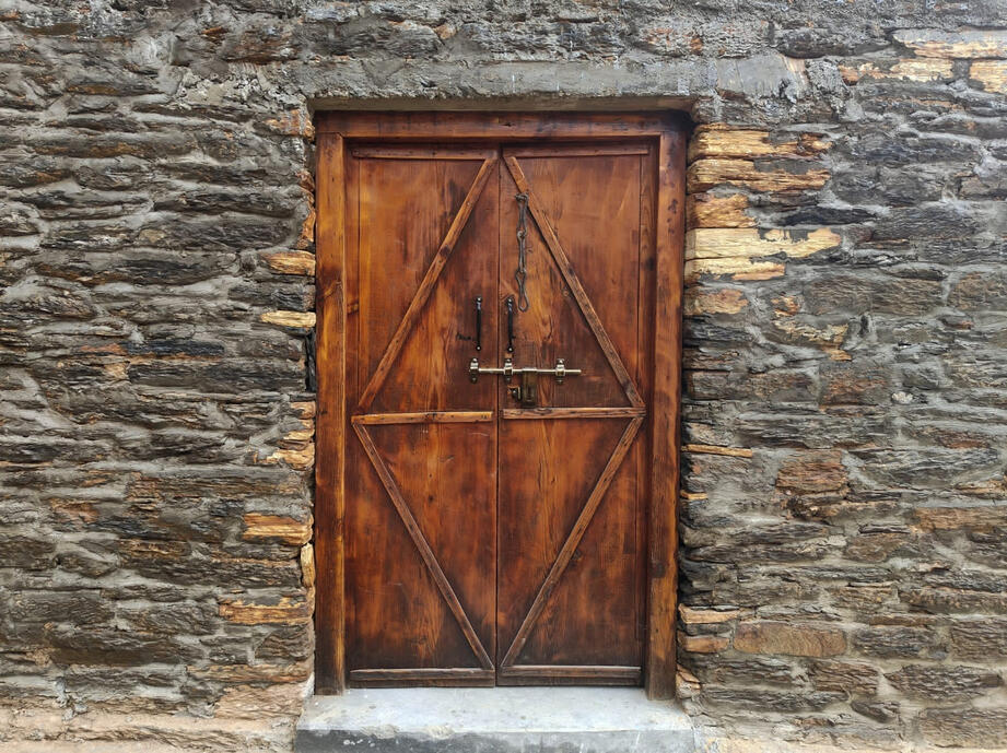 **Discover Astitva Binsar: Your Serene Escape in the Heart of Nature** Nestled within the tranquil surroundings of Deenapani Binsar Wildlife Sanctuary, Astitva Binsar offers an idyllic retreat with two independent cottages.